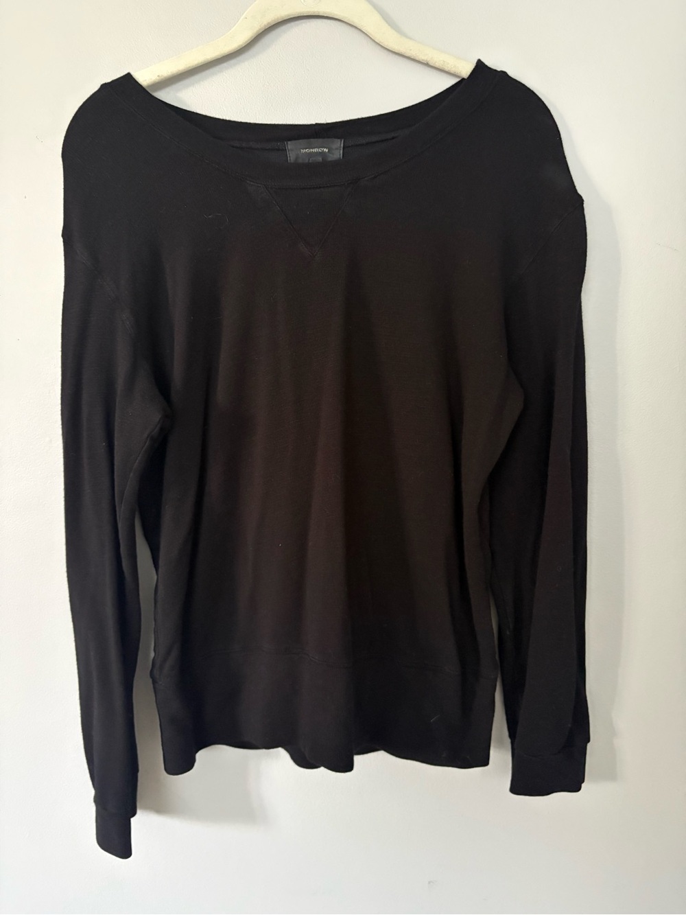 Monrow Women’s Black Long-Sleeve Crewneck Sweater Size M